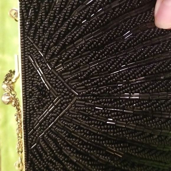 Black beaded seashell handbag - Picture 10 of 10